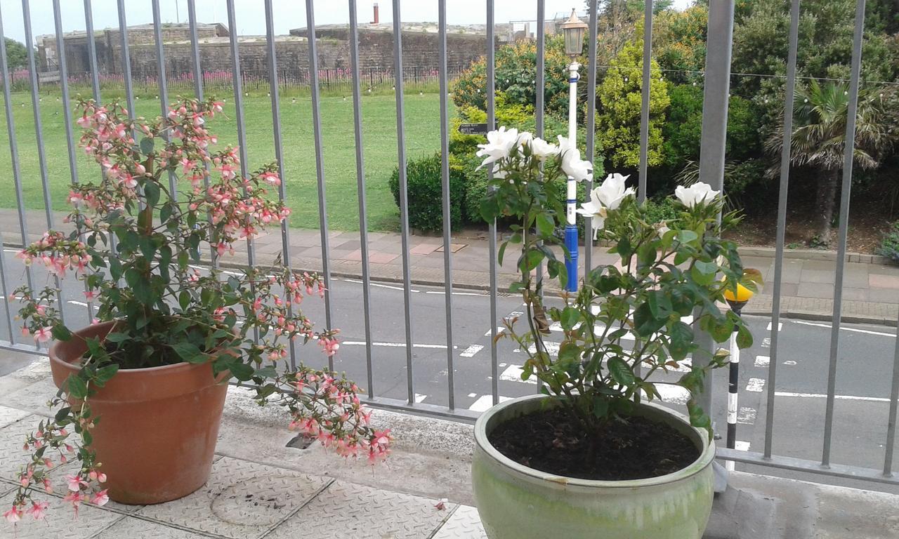 By The Sea Bed and breakfast 3*